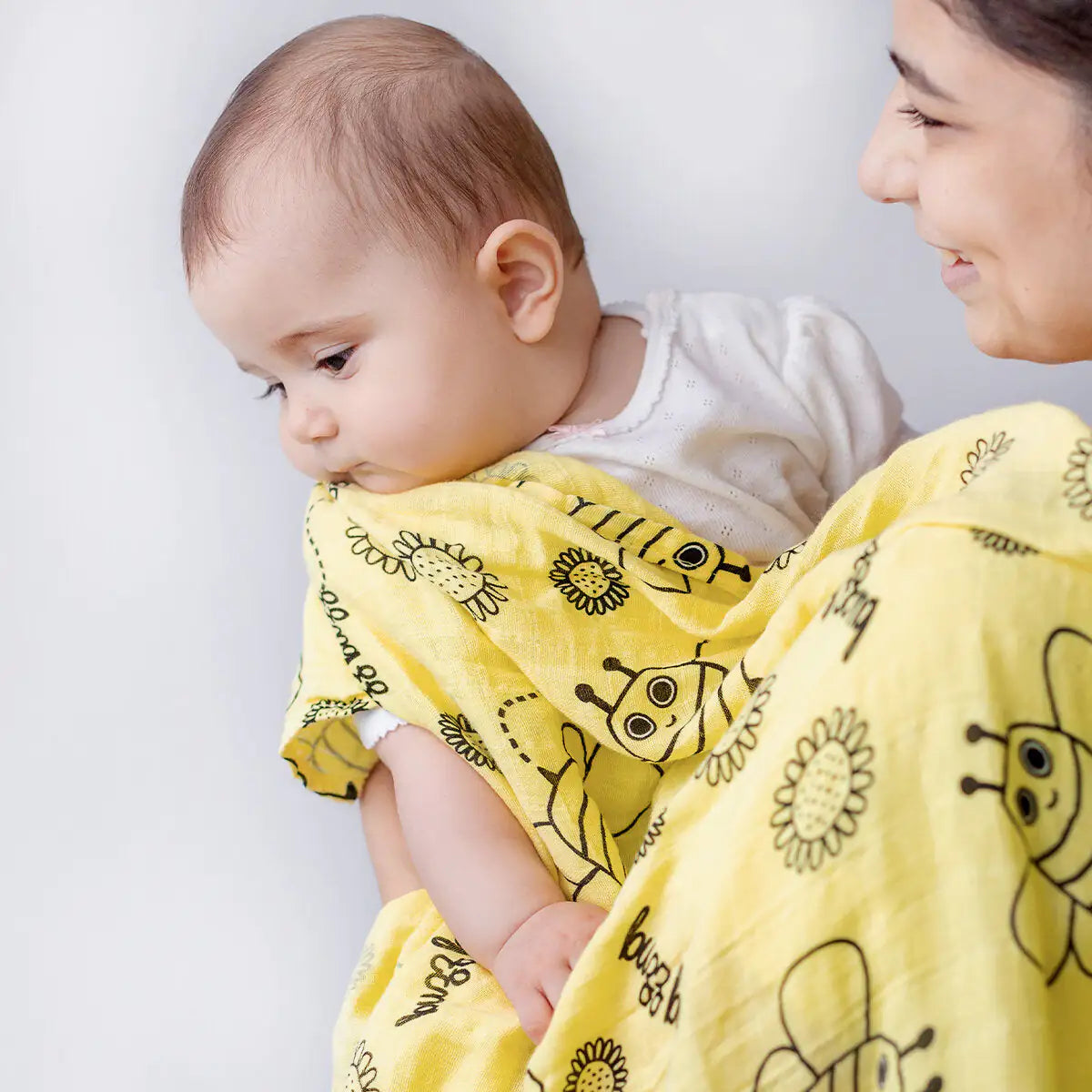 Milk&Moo 2-Pack Muslin Swaddle Blankets – Buzzy Bee Design, 100% Turkish Cotton, 43"x43" | Ultra Soft, OEKO-TEX Certified